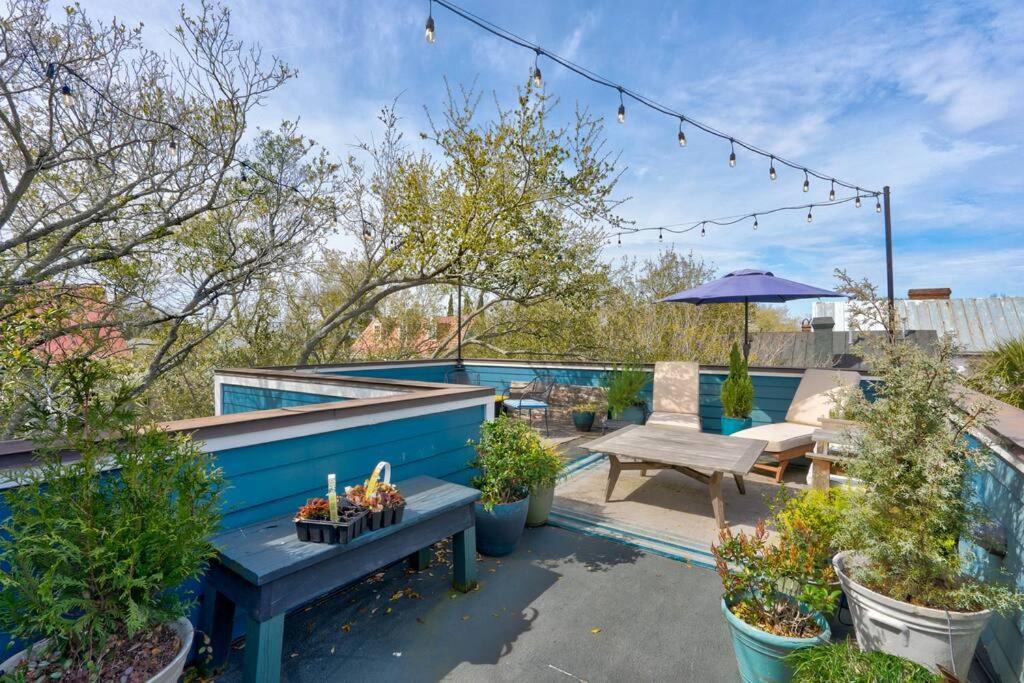 Elegant Sunlit Home With Private Rooftop Oasis Charleston Buitenkant foto