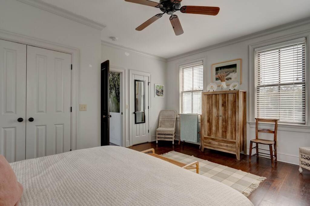 Elegant Sunlit Home With Private Rooftop Oasis Charleston Buitenkant foto
